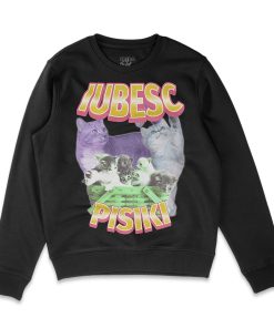 o bluza neagra cu pisici